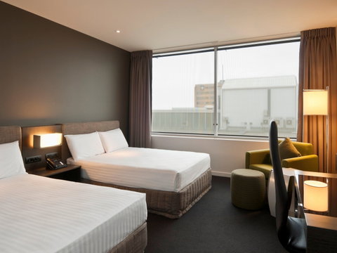 Pullman Adelaide - Holiday Cairns 5