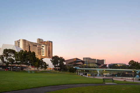 Eos by SkyCity - Holiday Cairns 0