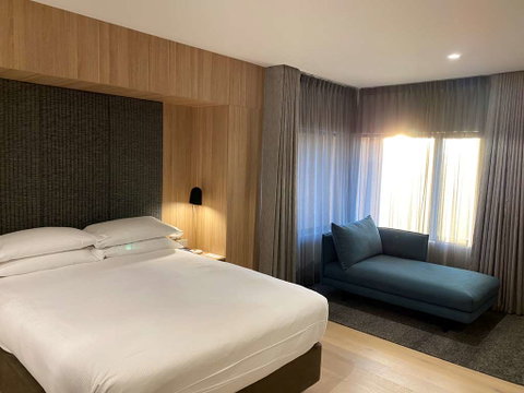 Hilton Adelaide - Holiday Cairns 6