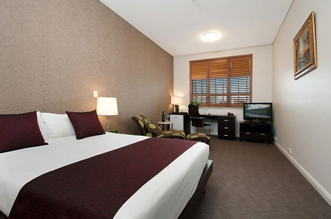 Adabco Boutique Hotel - Holiday Cairns 2