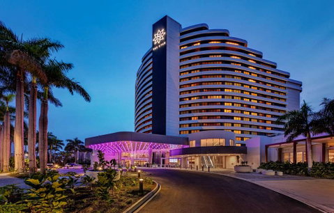 The Star Grand Hotel, Gold Coast - Holiday Cairns 1