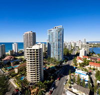 Wyndham Surfers Paradise Resort - Holiday Cairns