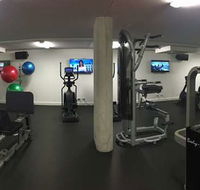 Avenue Hotel Canberra - Holiday Cairns