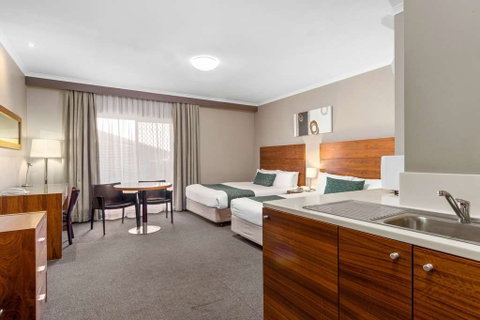 Quality Hotel Dickson - Holiday Cairns 6