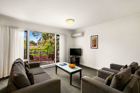 Comfort Apartments Royal Gardens - Holiday Cairns 8