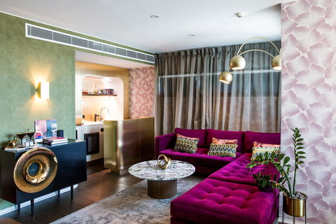 Ovolo The Valley Brisbane - Holiday Cairns 13