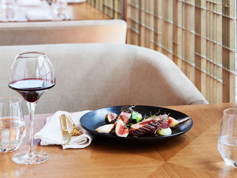 Sofitel Sydney Darling Harbour - Holiday Cairns 11