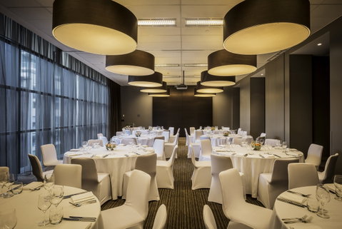 Fraser Suites Sydney - Holiday Cairns 16