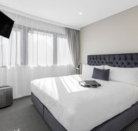 Meriton Suites Kent Street - Holiday Cairns