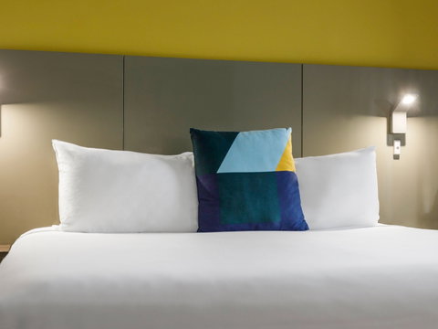 Novotel Sydney Central - Holiday Cairns 5