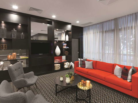 Adina Apartment Hotel Sydney Airport - Holiday Cairns 3