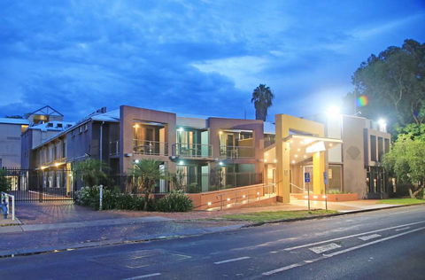 Aurora Alice Springs - Holiday Cairns 0