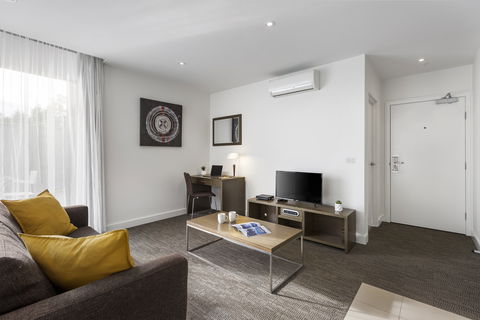 Quest Ivanhoe - Holiday Cairns 3