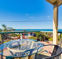 Aqualuna Beach Resort - Holiday Cairns