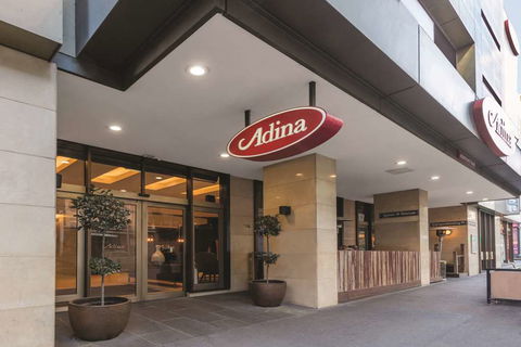 Adina Apartment Hotel Melbourne - Holiday Cairns 0