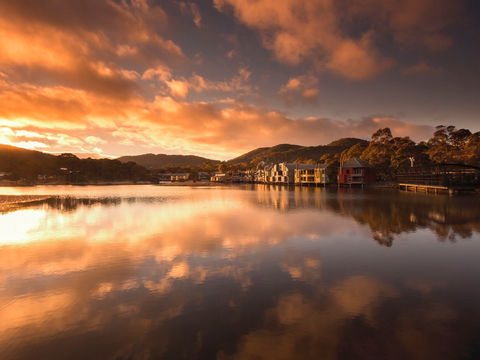 Novotel Lake Crackenback Resort & Spa - Holiday Cairns 1