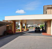 Ibis Styles Orange - Holiday Cairns