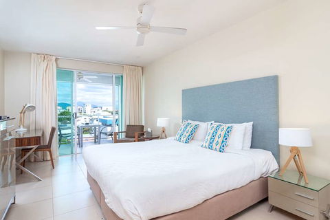 201 Lake Street - Cairns - Holiday Cairns 2
