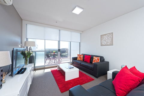 Astra Apartments North Sydney - Holiday Cairns 0
