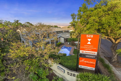 The Airport International Motel - Holiday Cairns 0
