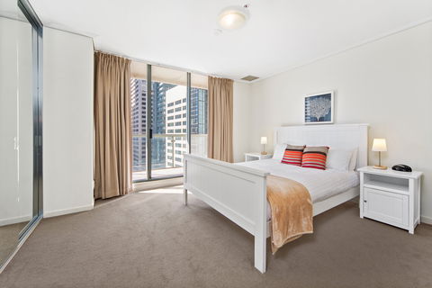 Astra Sydney CBD Pitt Street - Holiday Cairns 2