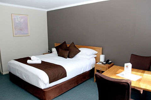 Hospitality Esperance, SureStay by BW - Holiday Cairns 2