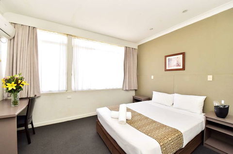 Diplomat Motel Alice Springs - Holiday Cairns 1