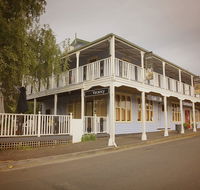 Mole Creek Guest House - Holiday Cairns