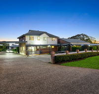 Ambassador On Ruthven Motel - Holiday Cairns