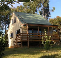 Carinya Park Orchard Cottage - Holiday Cairns