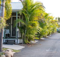 Barney Beach Accommodation Centre - Holiday Cairns