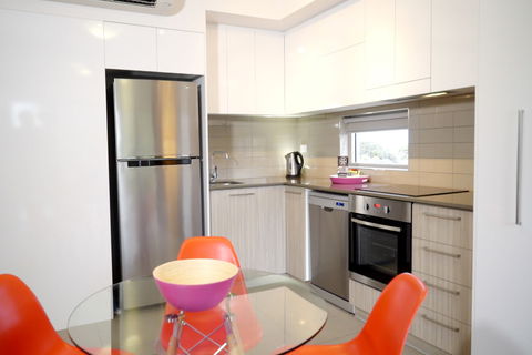 Itara & Jacana Apartments - Holiday Cairns 16