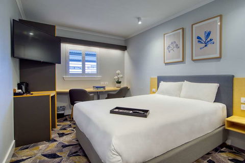 The Palmer Collective - Holiday Cairns 9