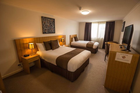 Bairnsdale International - Holiday Cairns 6