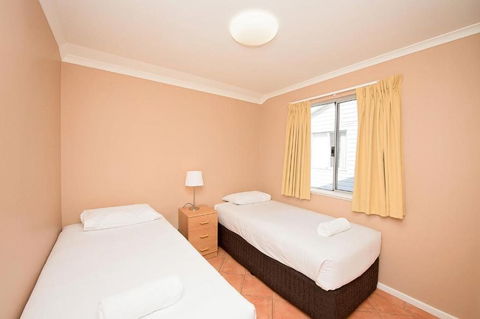 Discovery Parks Bunbury Village - Holiday Cairns 5