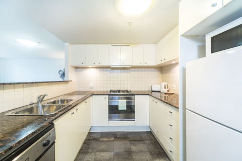 Astra Sydney CBD Pitt Street - Holiday Cairns 3