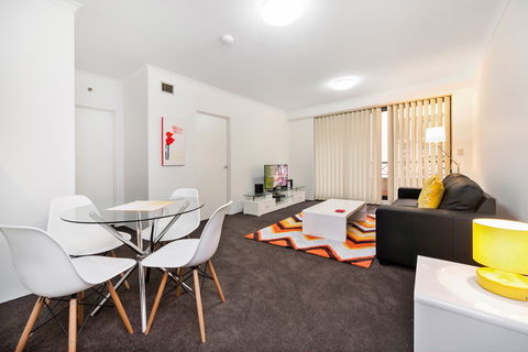 Astra Sydney-Hosking Place - Holiday Cairns 5