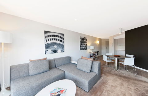 Astra Apartments The Griffin - Holiday Cairns 11