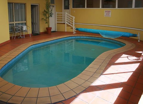 Abbotswood Motor Inn - Holiday Cairns 0