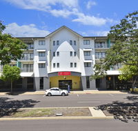 Metro Advance Apartments  Hotel - Holiday Cairns