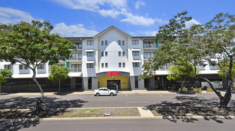 Metro Advance Apartments & Hotel - Holiday Cairns 0