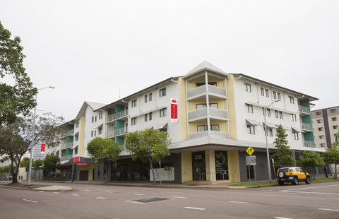 Metro Advance Apartments & Hotel - Holiday Cairns 1