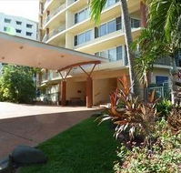 Cullen Bay Resorts - Holiday Cairns