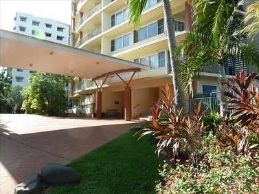 Cullen Bay Resorts - Holiday Cairns 0