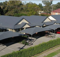 Francis Phillip Motor Inn  The Lodge - Holiday Cairns