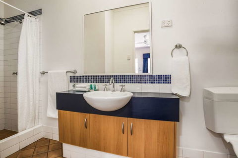 Karratha Central Apartments - Holiday Cairns 2