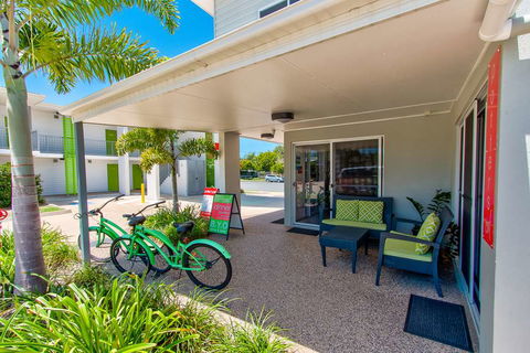 Mackay Oceanside Central Hotel - Holiday Cairns 1