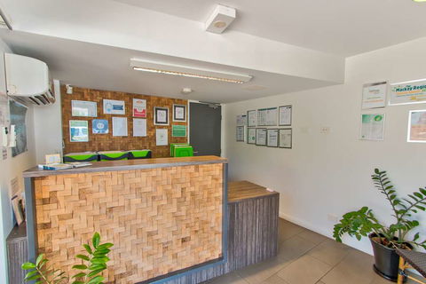 Mackay Oceanside Central Hotel - Holiday Cairns 2