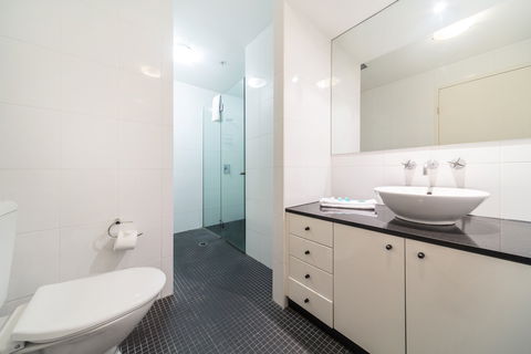 Astra Apartments Sydney CBD - Holiday Cairns 1