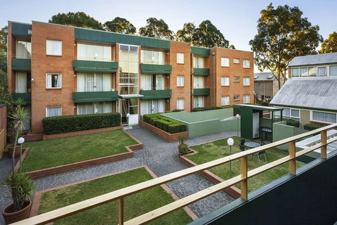 APX Apartments Parramatta - Holiday Cairns 1